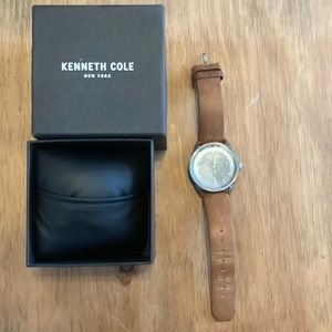 Kenneth Cole Wristwatch